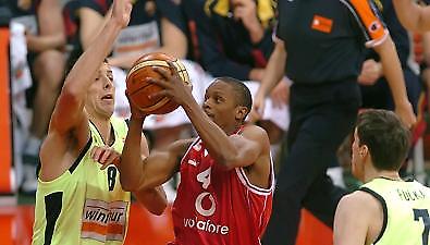 Η πρωτιά θέλει σοβαρότητα και 4+