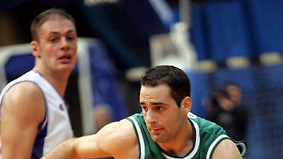 A1: Ένας λιγότερος…