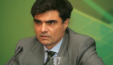 Το μαχαίρι στο κόκκαλο!