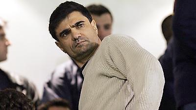 Αυτός αποφασίζει!