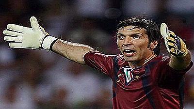 Μπουφόν: «Δεν φεύγω το Γενάρη»