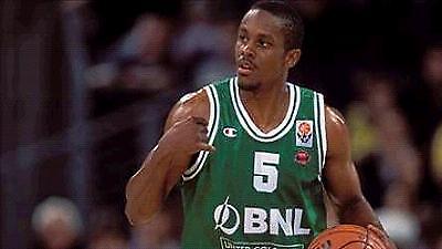 Έντνι: «Ο Ολυμπιακός μπορεί να φτάσει μέχρι το τέλος»