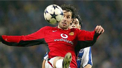 Σύγκρουση «γιγάντων» στο Μάντσεστερ