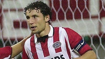 Διάψευση Φαν Μπόμελ για Μπαρτσελόνα