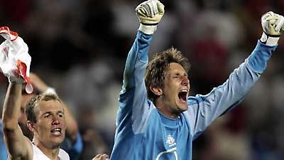 Επεκτείνει το συμβόλαιό του ο Φαν Ντερ Σααρ;