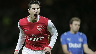 Φαν Πέρσι: «Δύσκολα για τίτλο»