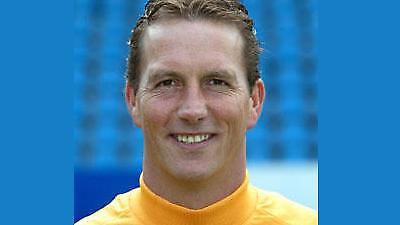 Παραμένει στη Μπόχουμ ο Φαν Ντουινχόφεν