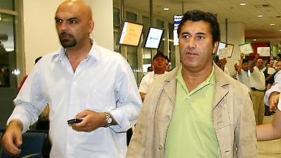 Μιλά με χαφ και… άλλους