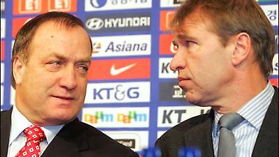 Επιμένει σε Ολλανδό «καπετάνιο» η Κορέα