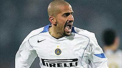 «Ίσως και να μη φύγει ο Βερόν»