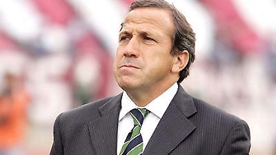 «Πιθανή η Ουέλβα, καμία επαφή με Μπέτις για Μουνιόθ»