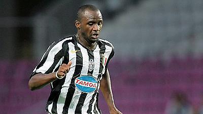 Πρόταση για Βιεϊρά ετοιμάζει η Γιουνάιτεντ