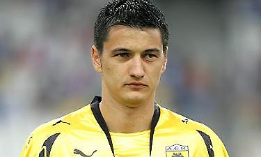 «Βόμβα» Άρη με Ίβιτς