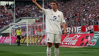 Επιμένει για Ποντόλσκι το Αμβούργο