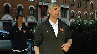 Βενγκέρ: «Ανησυχώ για τους τερματοφύλακες»