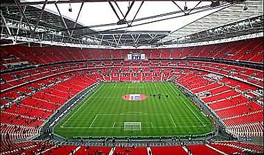 Εντυπωσιακό ποδαρικό στο νέο Γουέμπλεϊ