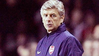 Αμφίβολοι Ανρί και Φαν Πέρσι με Μάντσεστερ