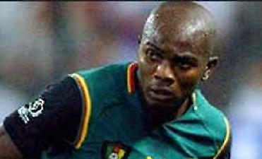 Στα μαχαίρια Γουόμε – Ετό