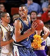 Ο ΝΒΑερ Λόρεν Γούντς στη Ζαλγκίρις