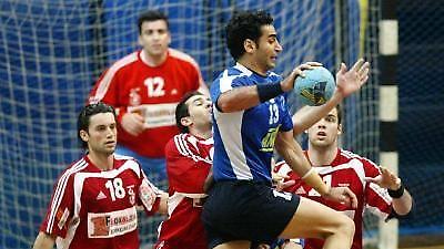 Τον «γκρέμισε» από την κορυφή