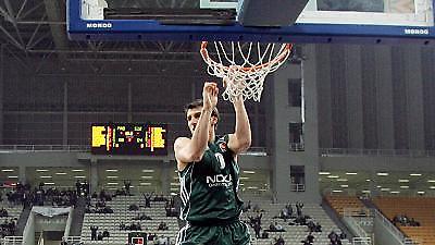 Ανανέωσε ο Χατζηβρέττας