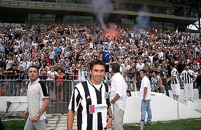 ''Είναι τρελός ο...πρόεδρος''