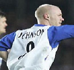 Τζόνσον καλεί Έρικσον