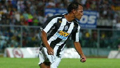 Όχι της Γιουβέντους σε Τότεναμ για Ζεμπινά