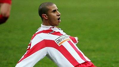 Υπέγραψε στο Αμβούργο ο Ζιντάν