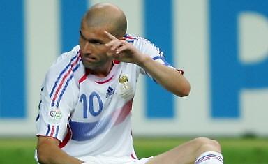 Στη Ζυρίχη για να απολογηθεί ο Ζιζού