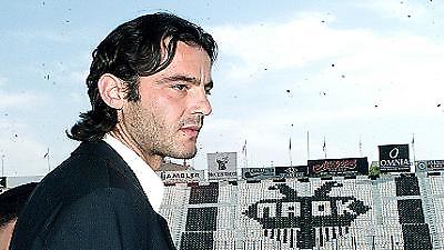 Η επιστροφή του Ζήση!