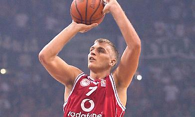 Καζλάουσκας: «Κρίνονται πολλά με Τσιμπόνα»