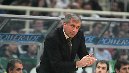 Oμπράντοβιτς: «Σημασία έχει να παίζουμε άμυνα»