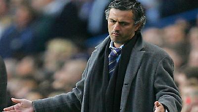 Μουρίνιο: «Ο Βενγκέρ θέλει τη δουλεία μου»